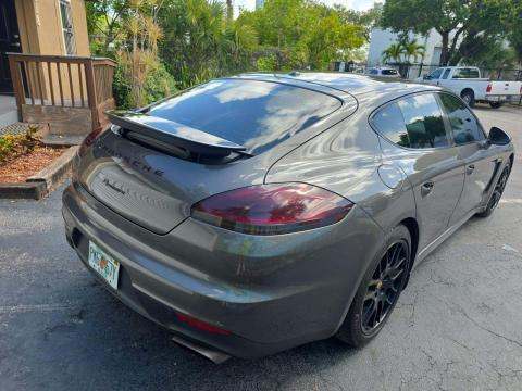 2016 Porsche Panamera Edition RWD