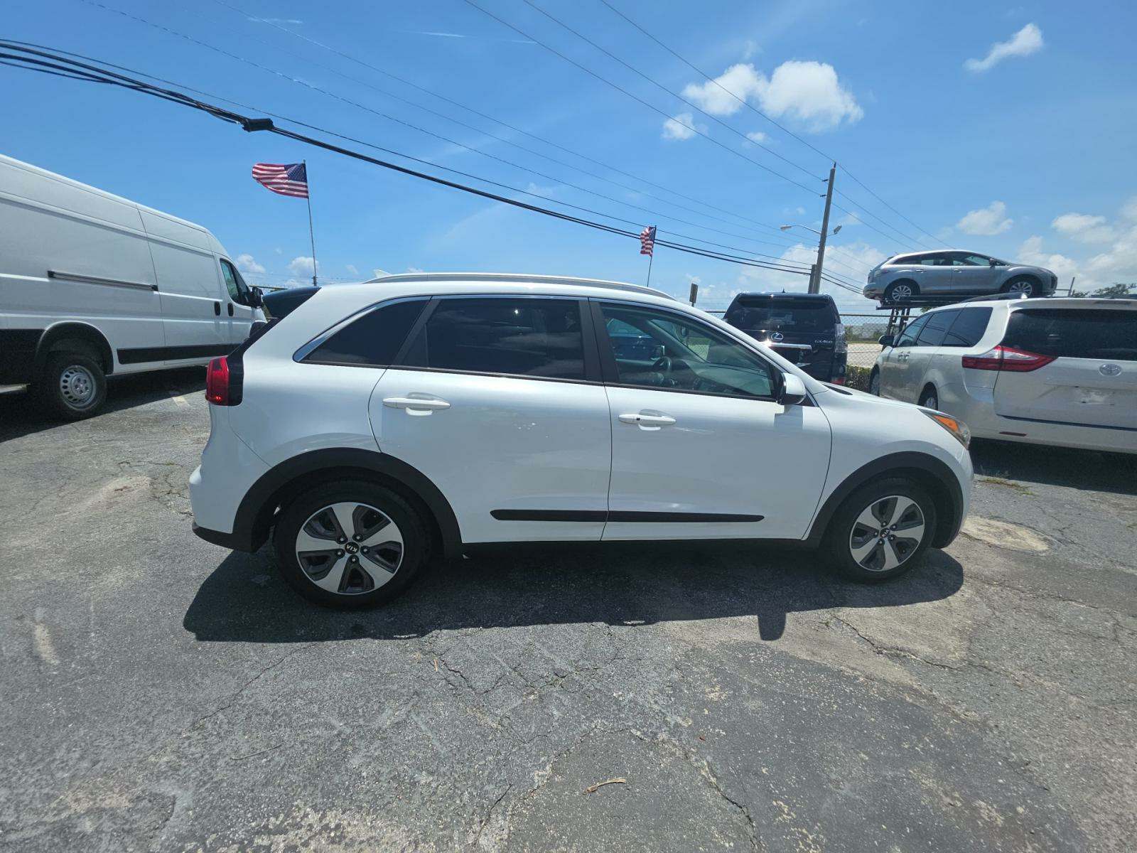 2018 Kia Niro LX FWD