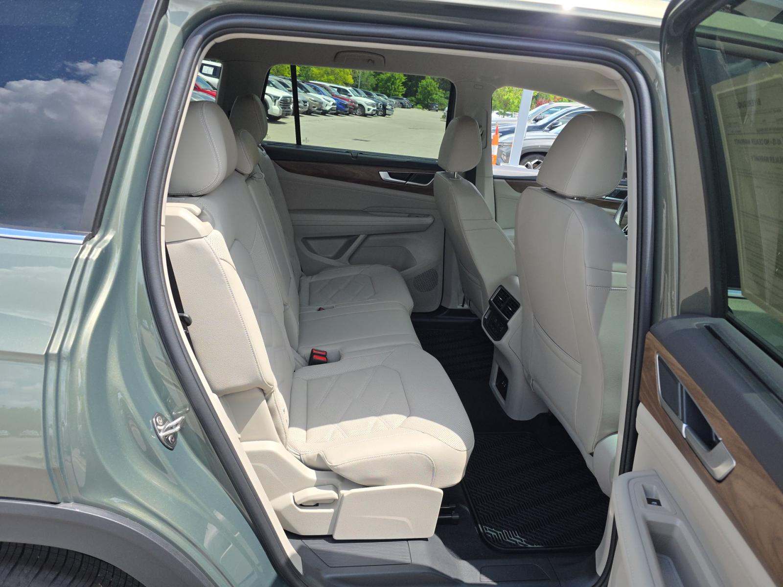 2026 Volkswagen Atlas 2.0T SE FWD
