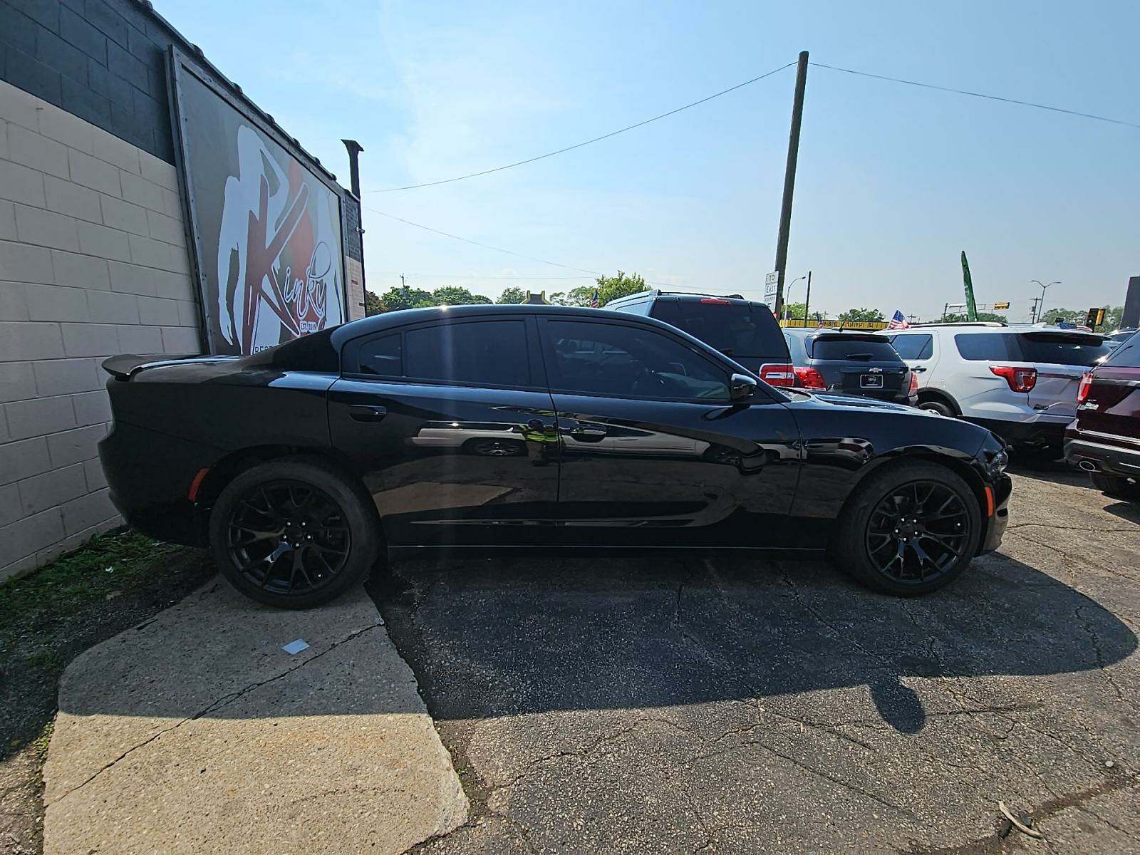 2020 Dodge Charger SXT RWD