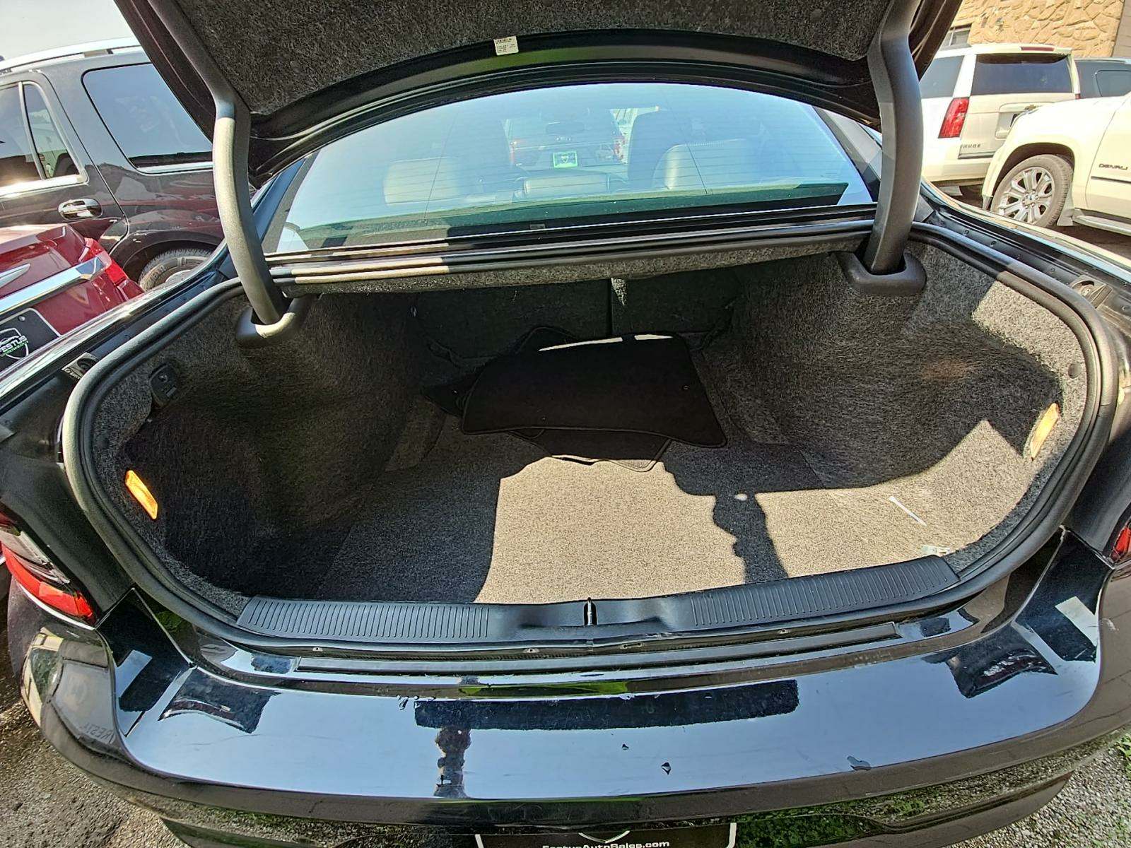 2020 Dodge Charger SXT RWD