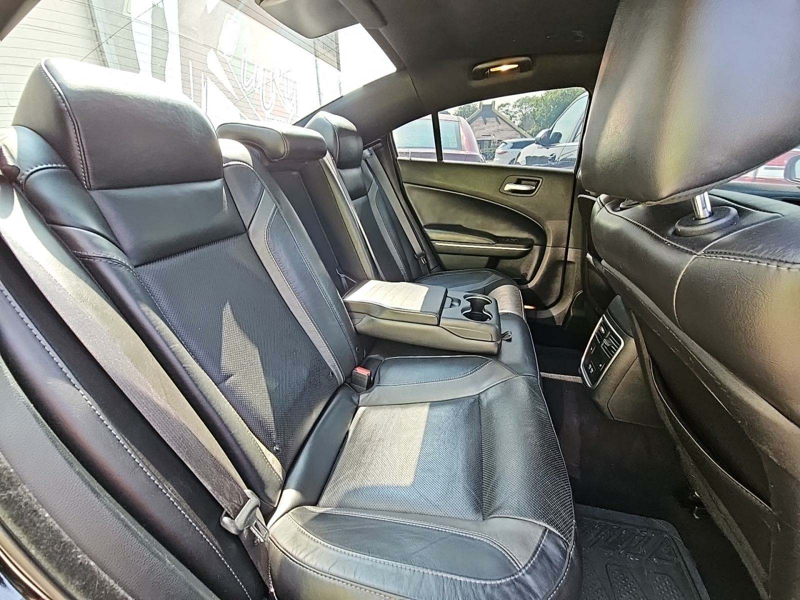 2020 Dodge Charger SXT RWD