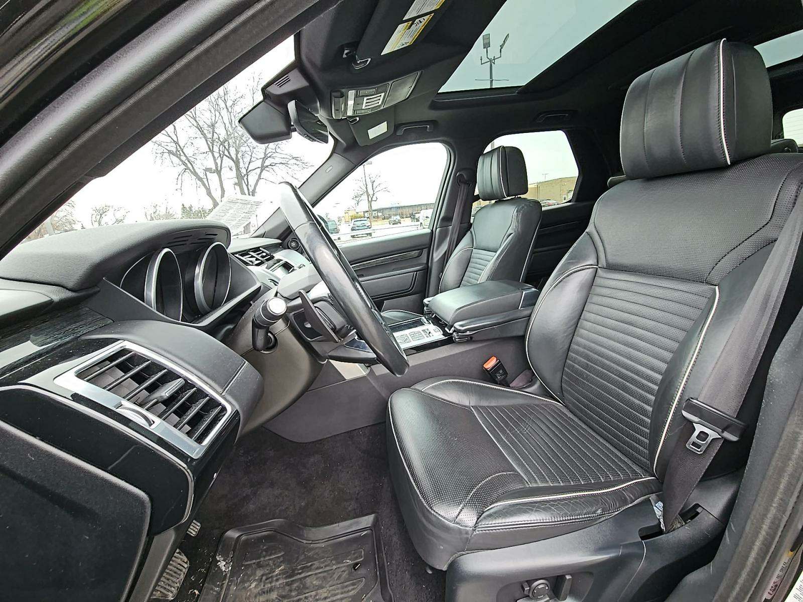 2017 Land Rover Discovery HSE Luxury AWD