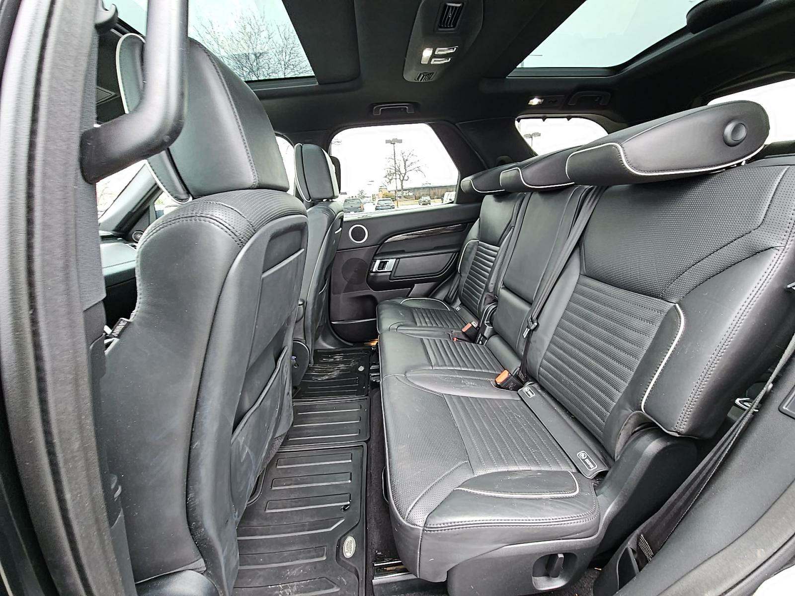 2017 Land Rover Discovery HSE Luxury AWD