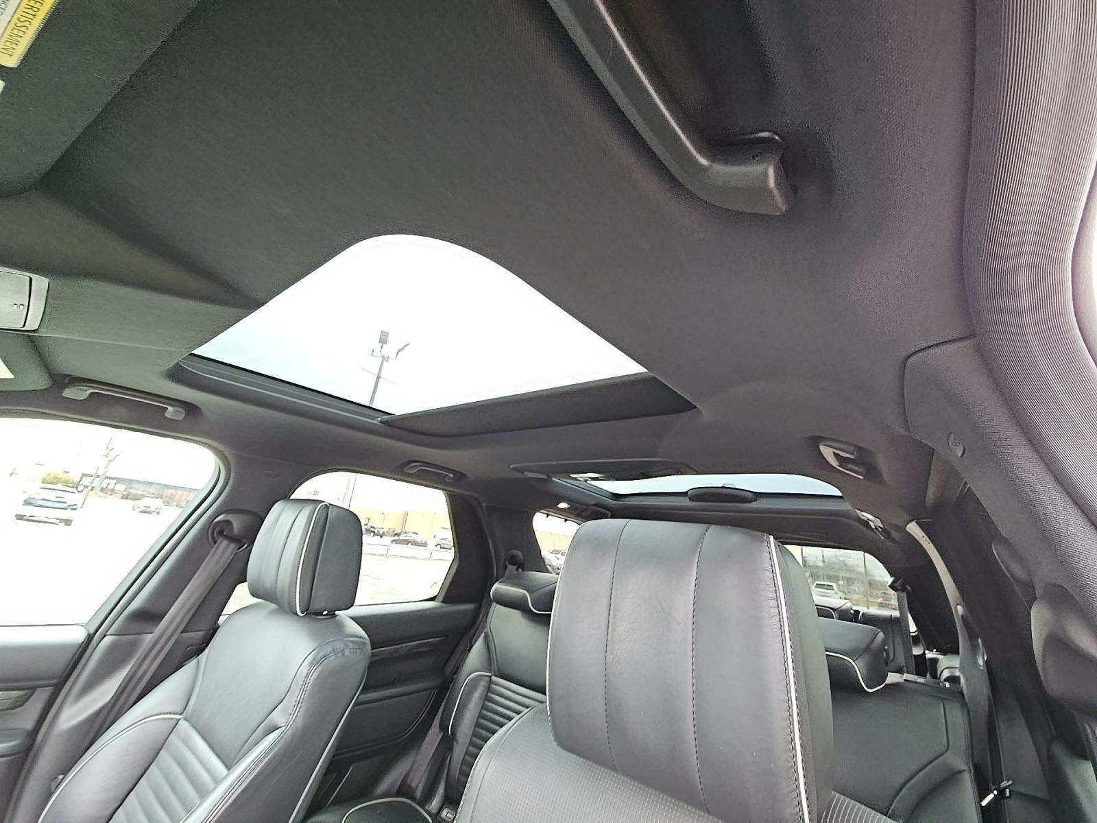 2017 Land Rover Discovery HSE Luxury AWD