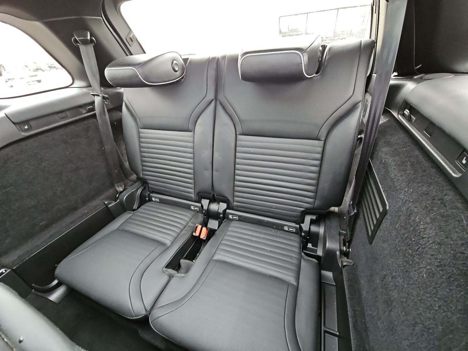 2017 Land Rover Discovery HSE Luxury AWD