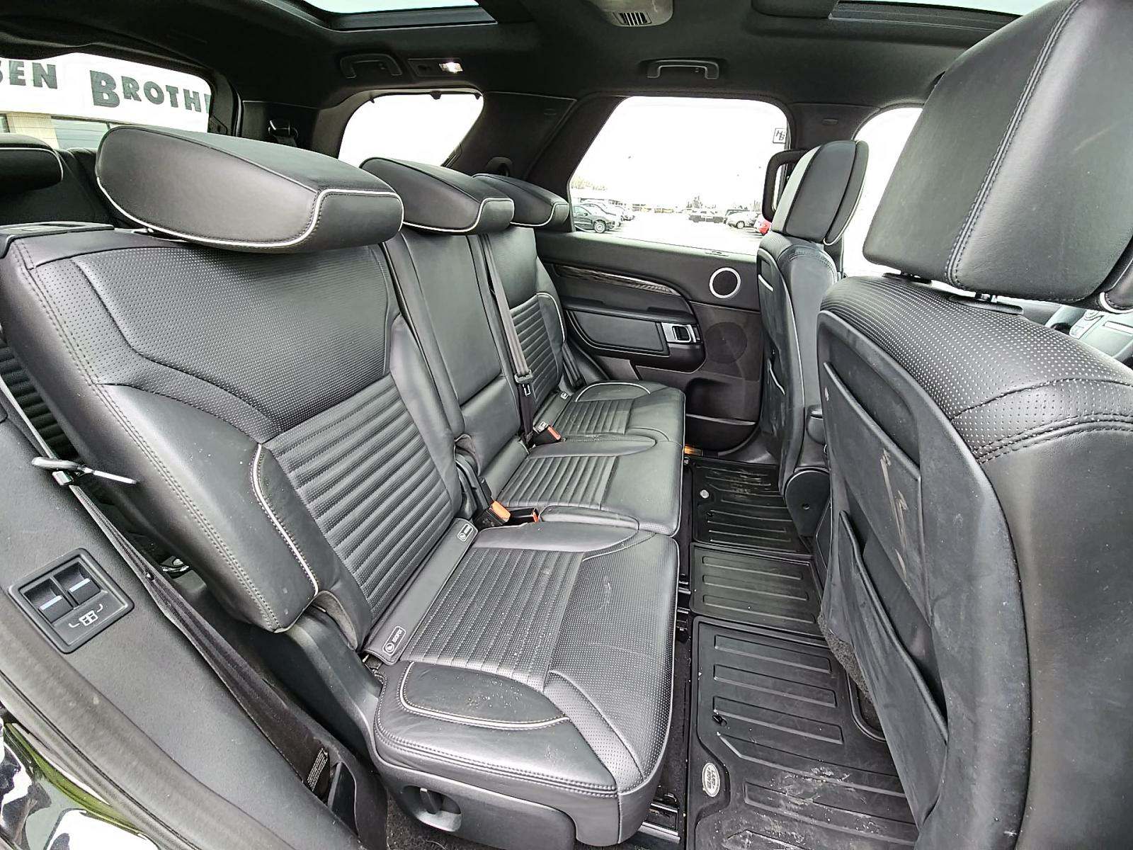 2017 Land Rover Discovery HSE Luxury AWD