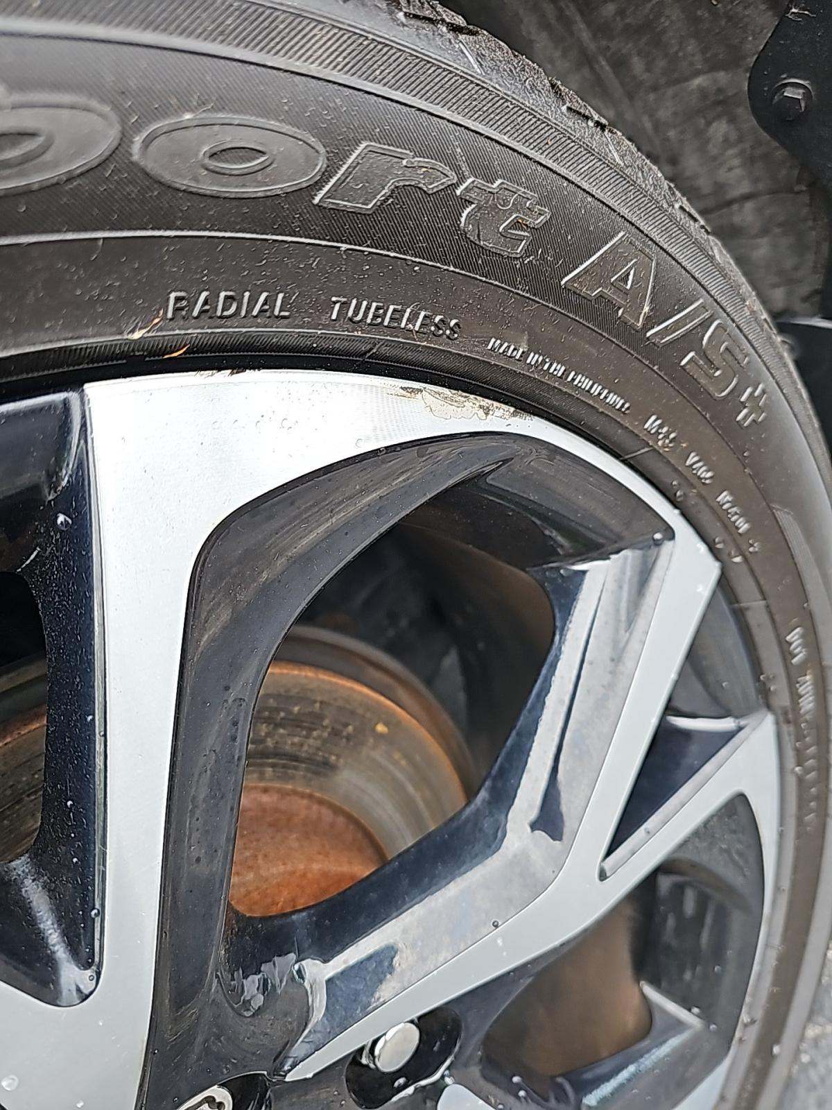 2019 Toyota C-HR XLE FWD