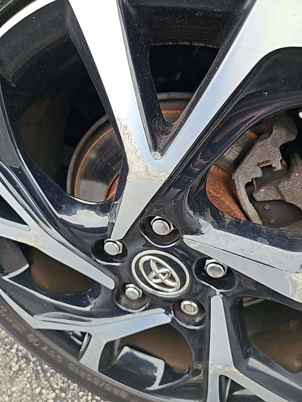 2019 Toyota C-HR XLE FWD