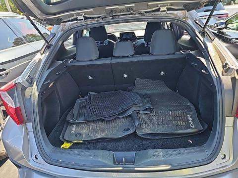 2018 Toyota C-HR XLE Premium FWD