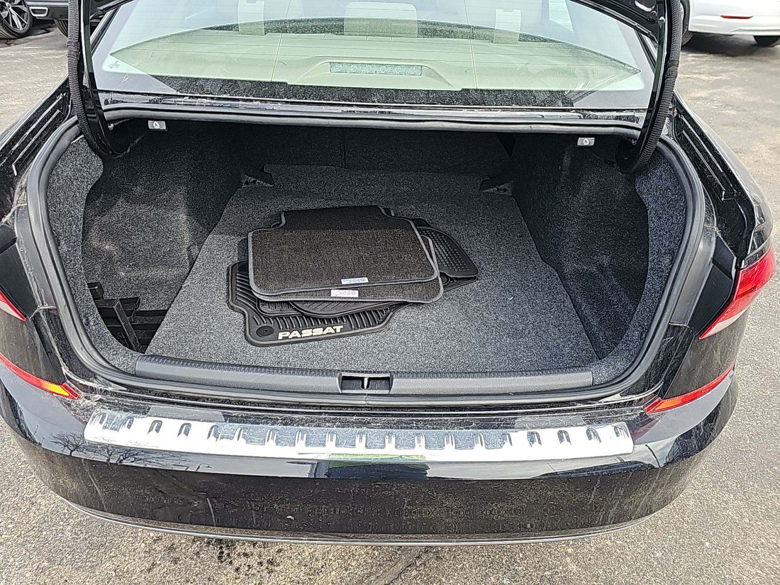 2022 Volkswagen Passat 2.0T SE FWD