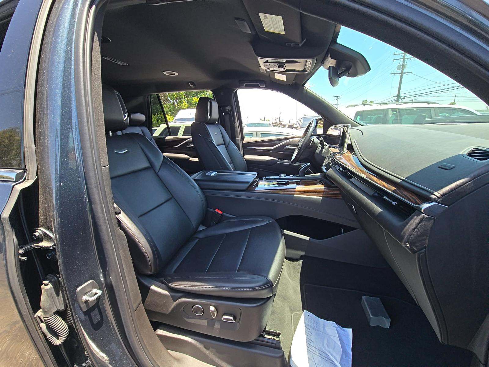 2021 Cadillac Escalade Luxury RWD