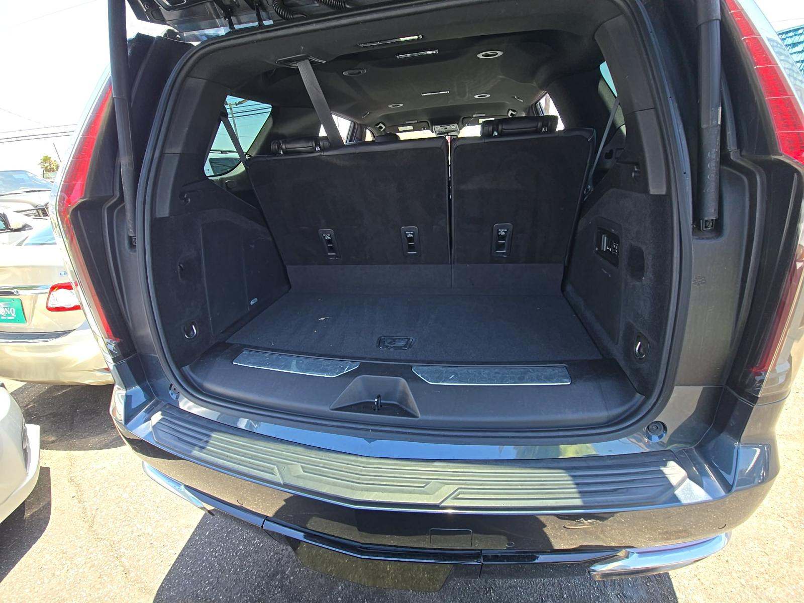 2021 Cadillac Escalade Luxury RWD