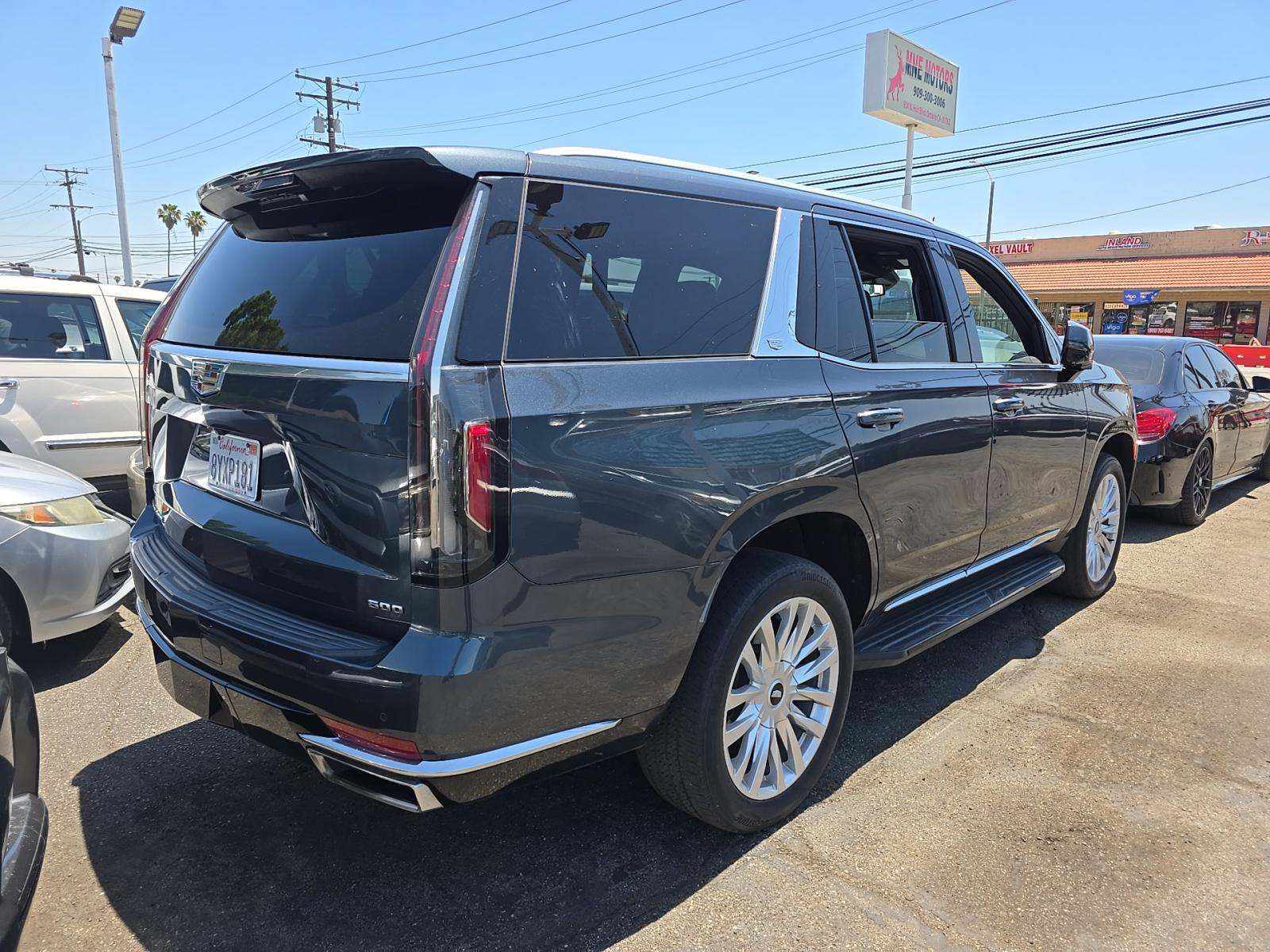2021 Cadillac Escalade Luxury RWD