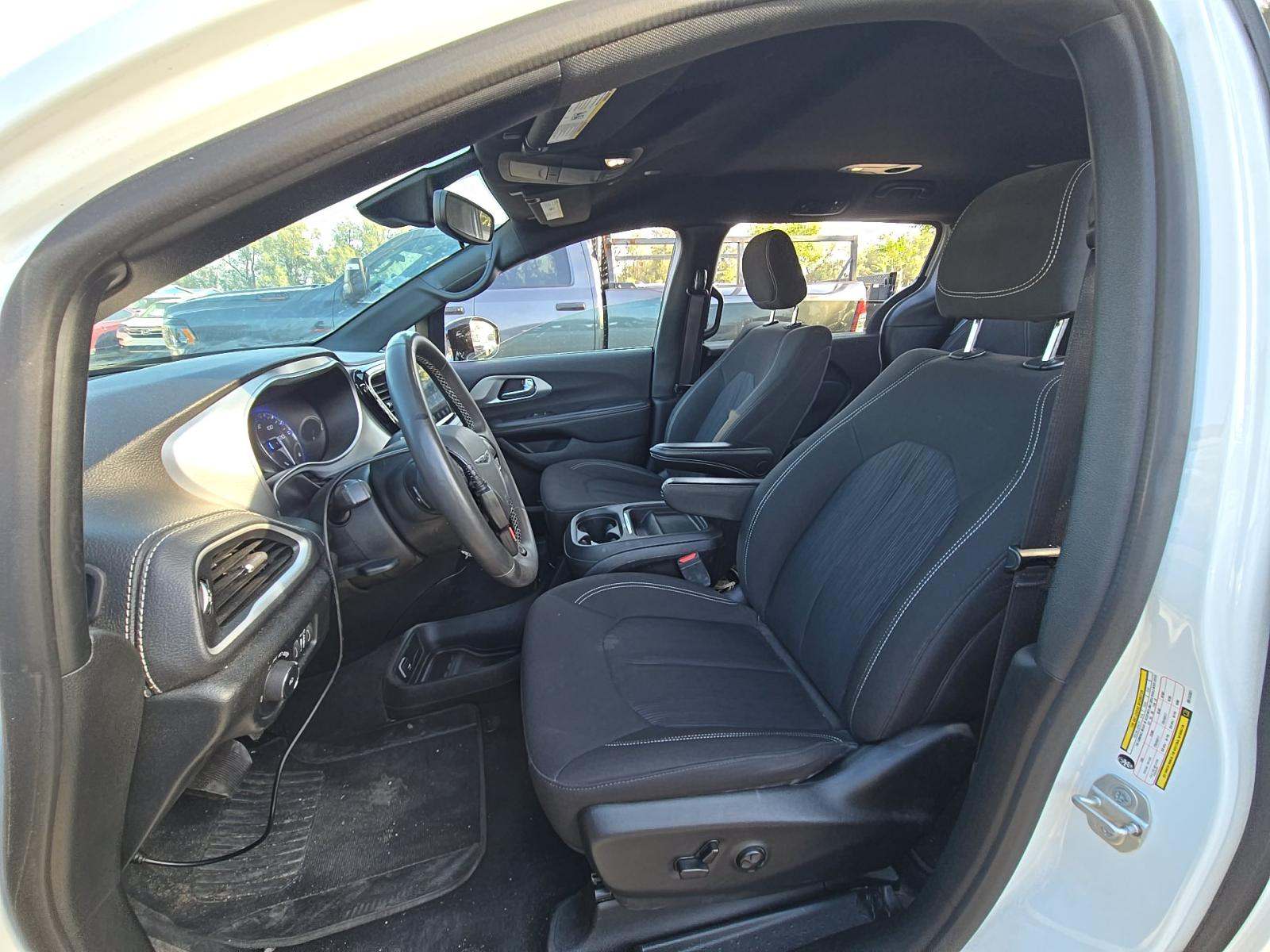 2024 Chrysler Pacifica Touring FWD