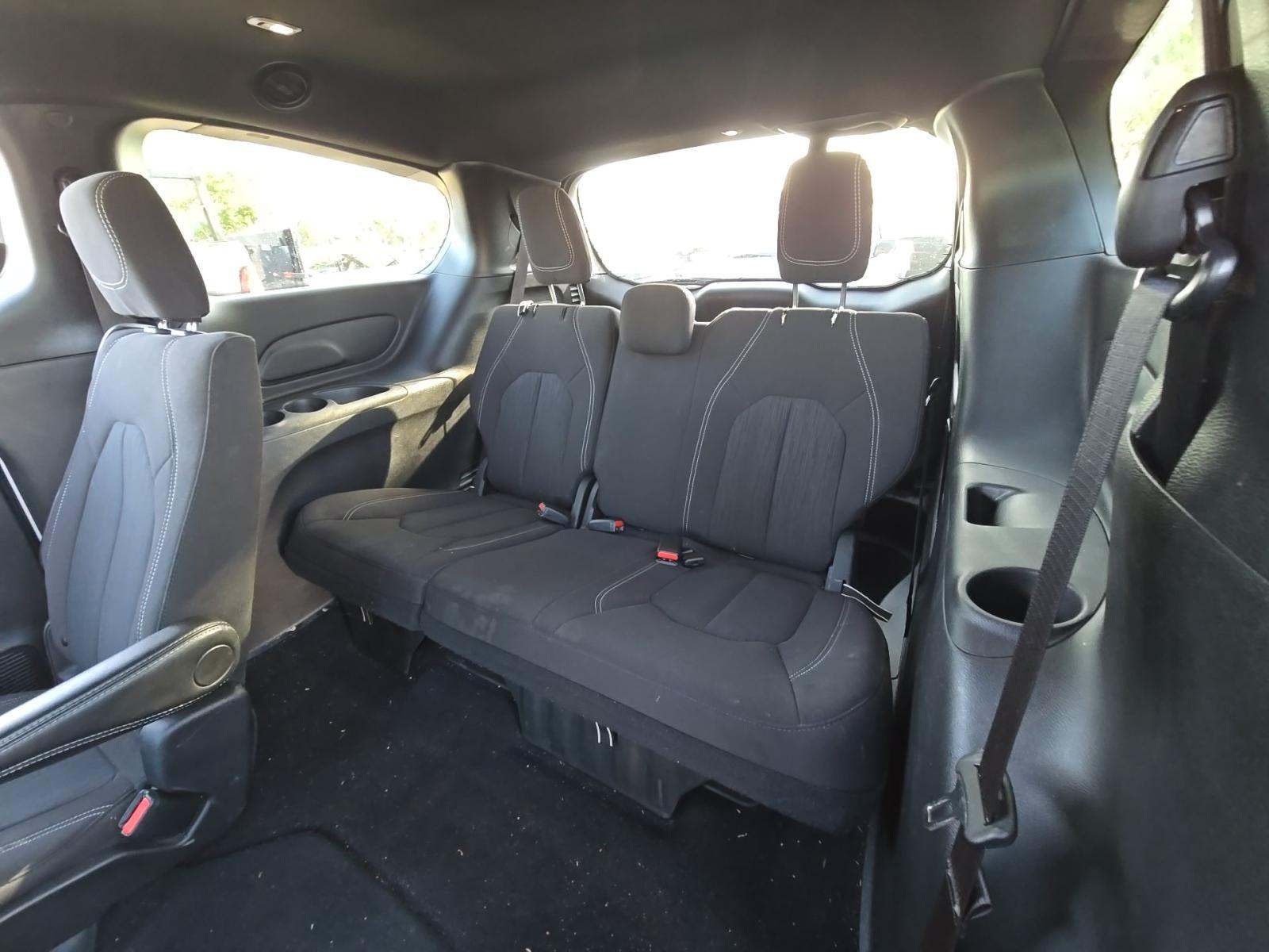 2024 Chrysler Pacifica Touring FWD
