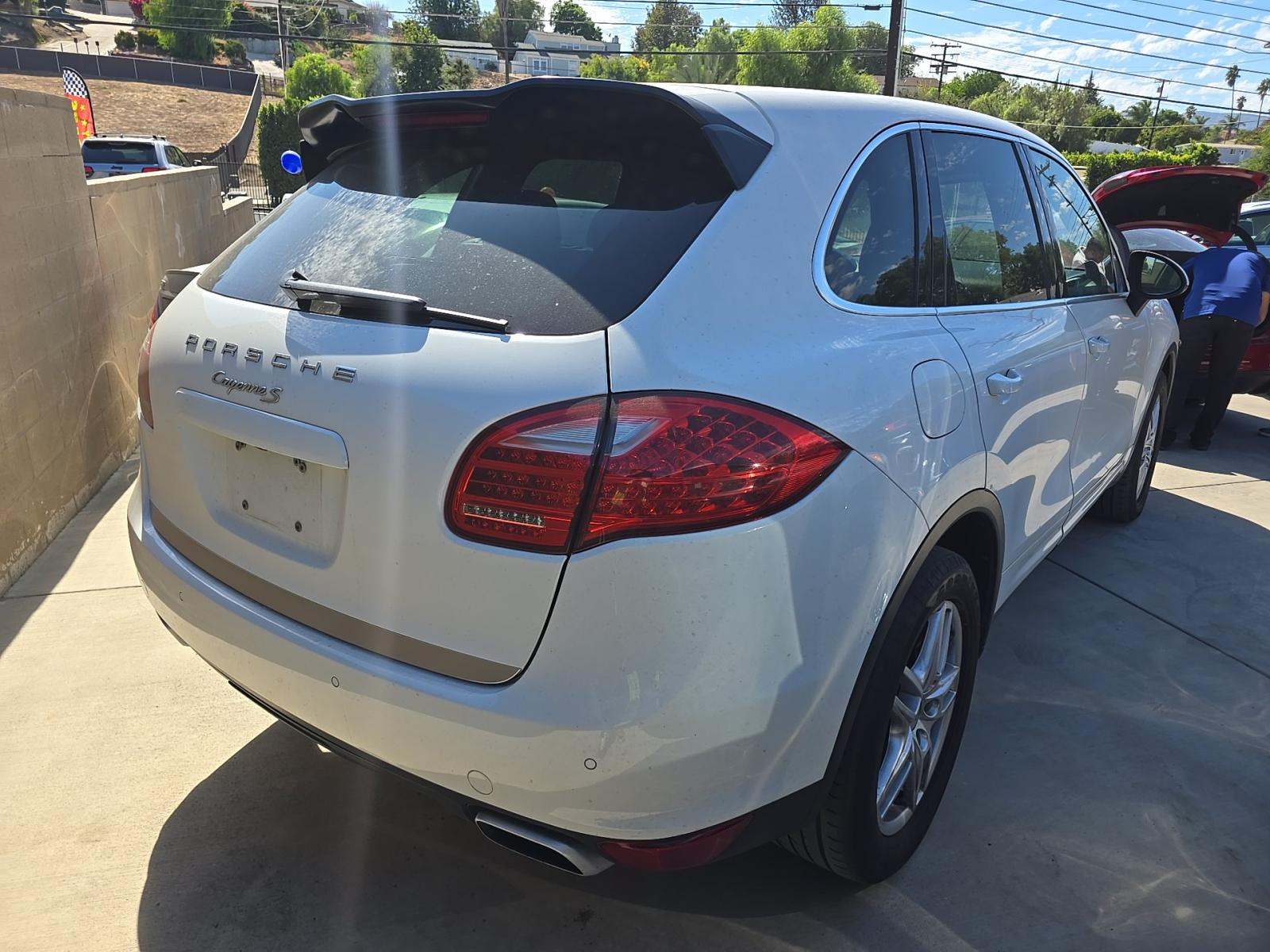 2012 Porsche Cayenne S AWD