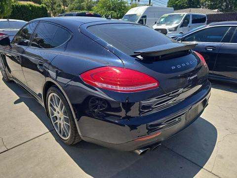 2016 Porsche Panamera Edition RWD