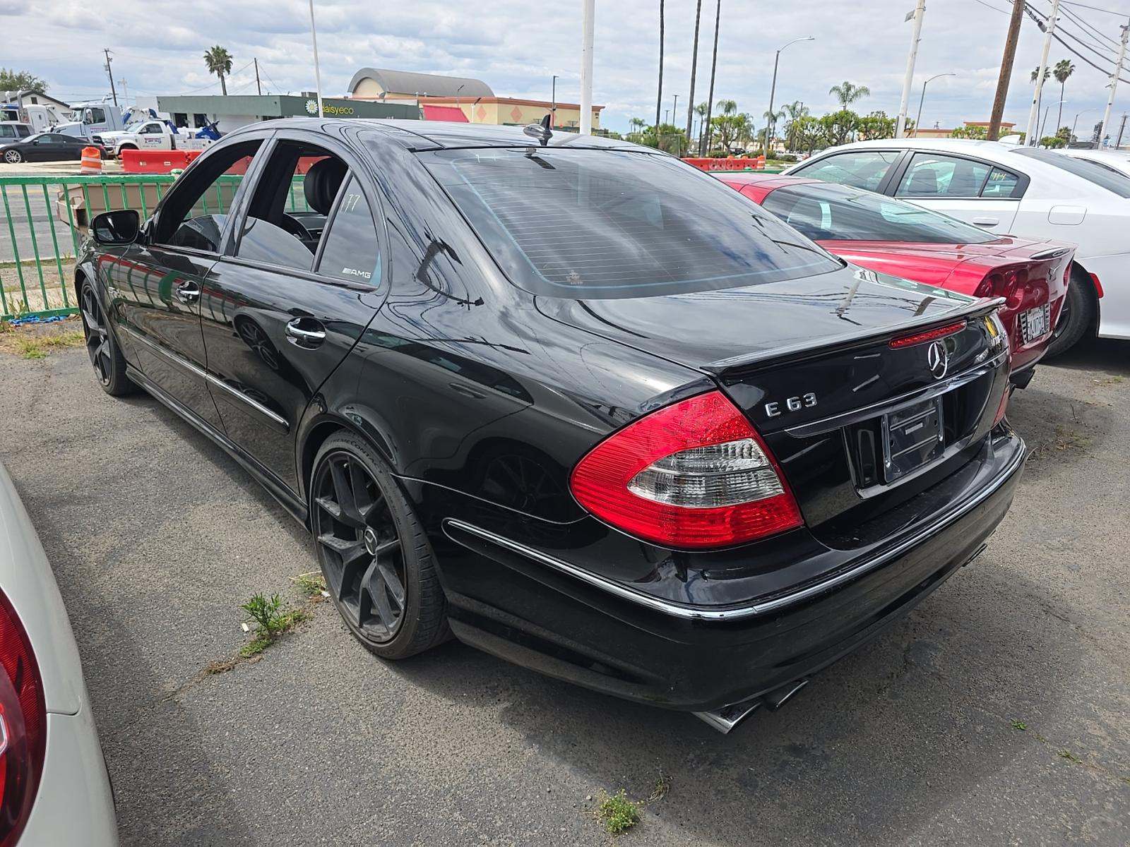 MERCEDES-BENZ E-CLASS - 2