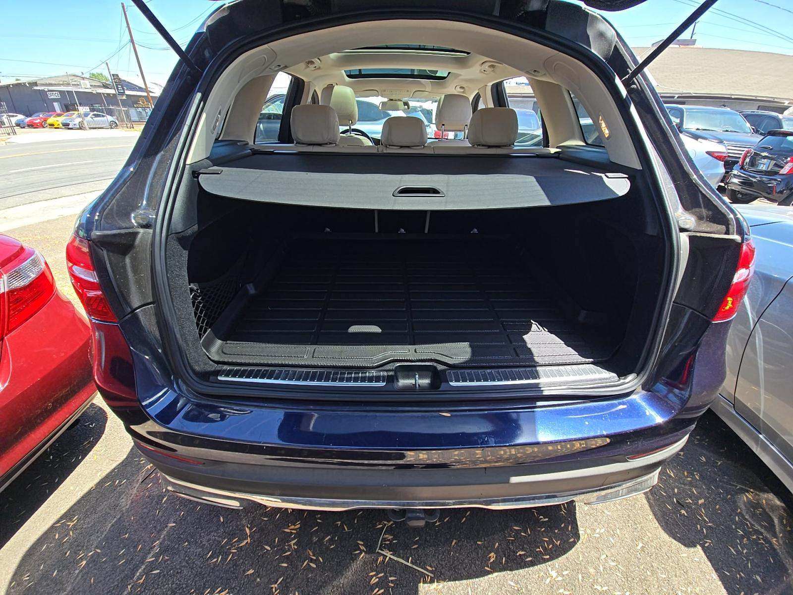 2017 Mercedes-Benz GLC GLC 300 AWD