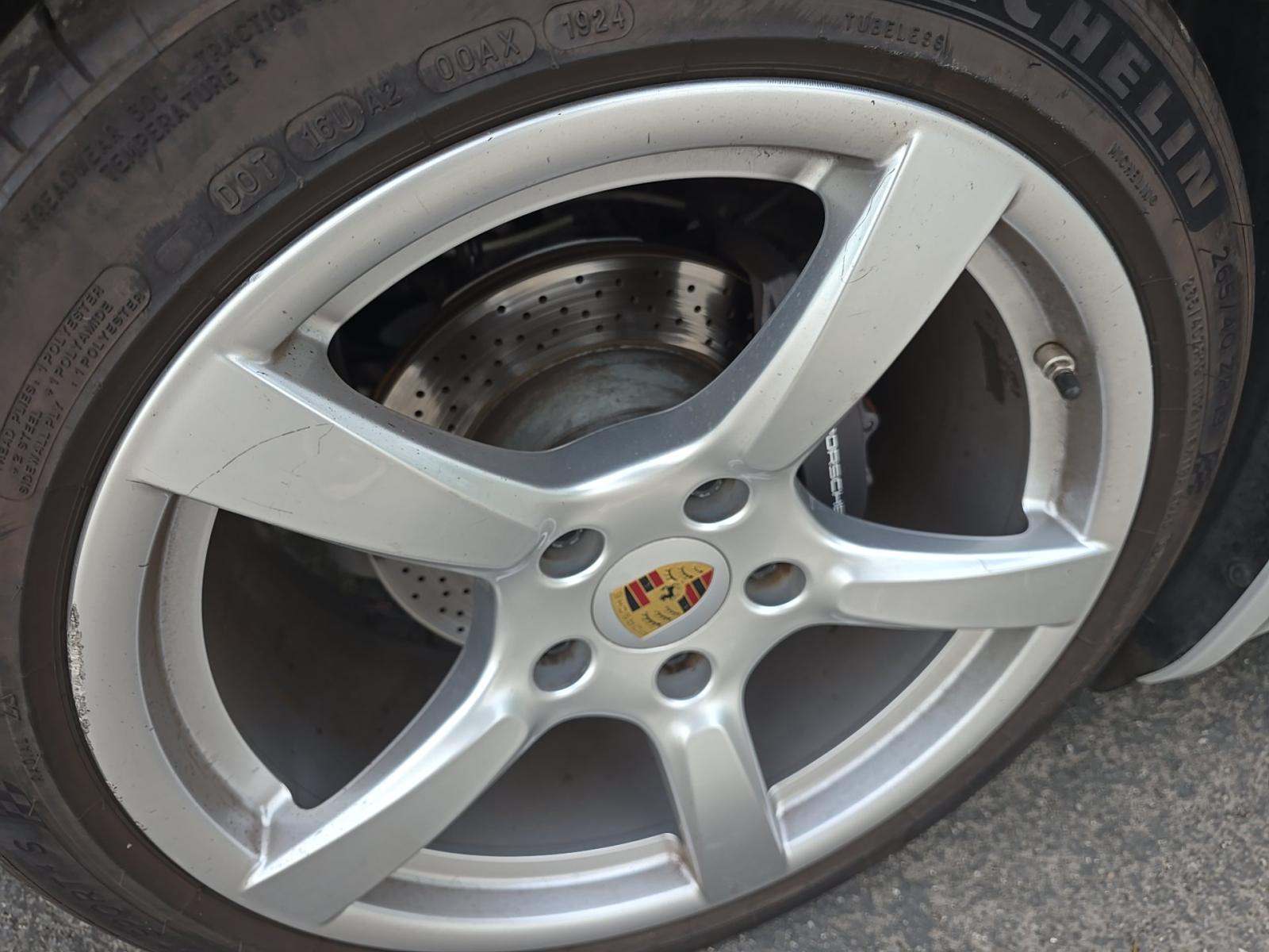 2019 Porsche 718 Cayman Base RWD