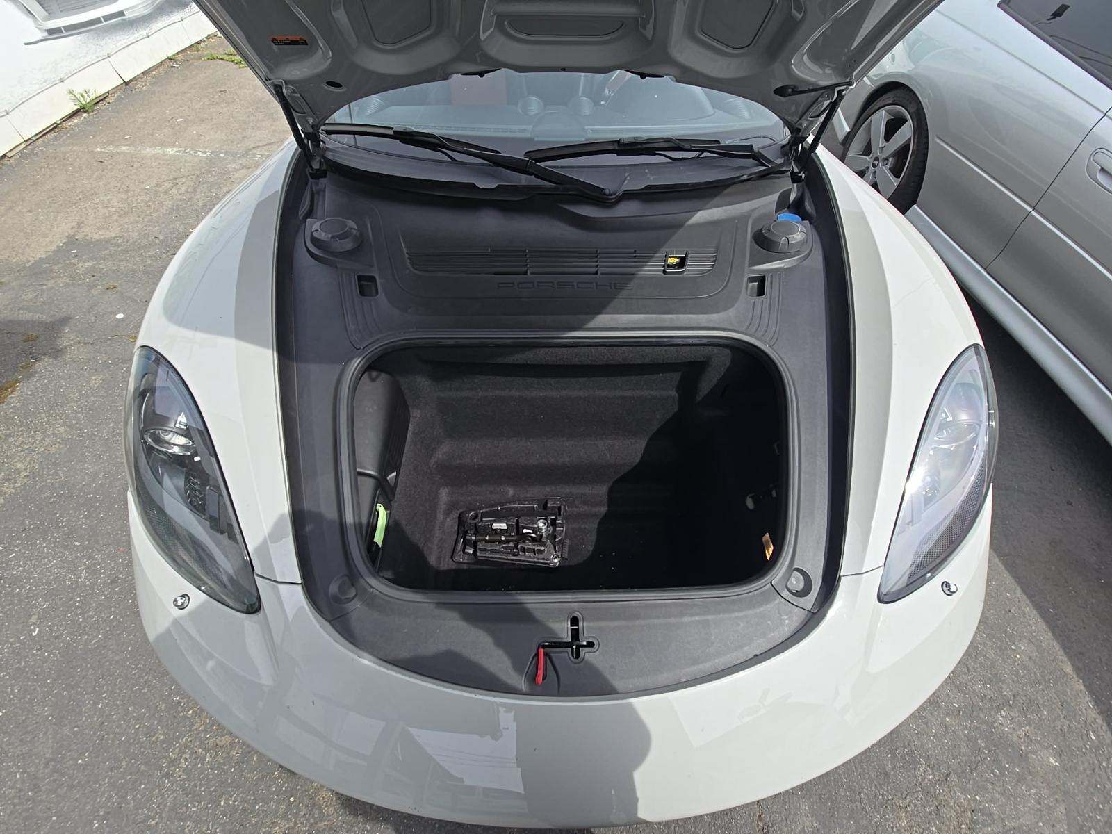 2019 Porsche 718 Cayman Base RWD