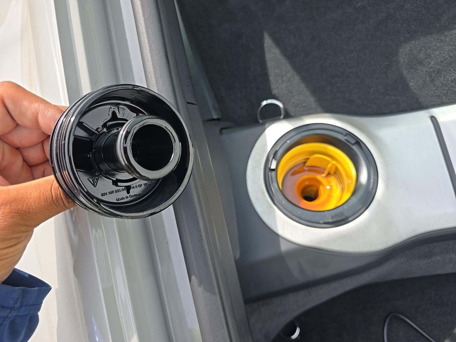 2019 Porsche 718 Cayman Base RWD