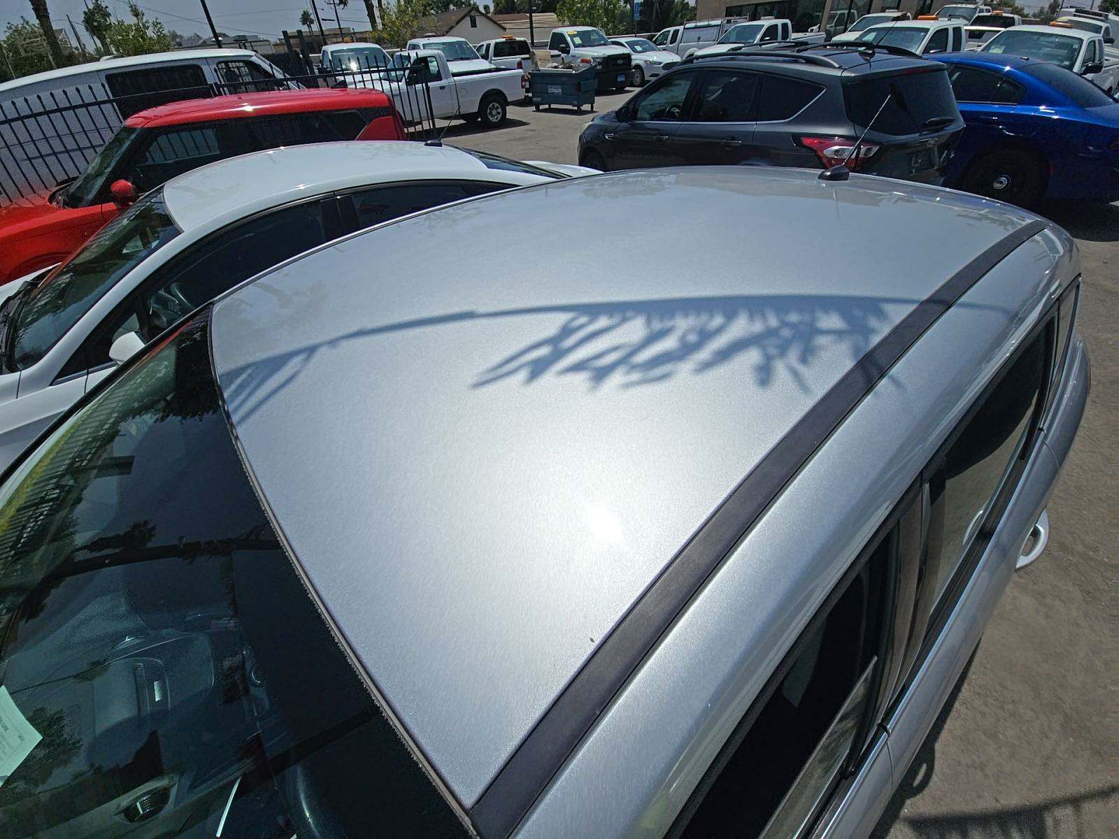 2014 Ford C-MAX Hybrid SEL FWD