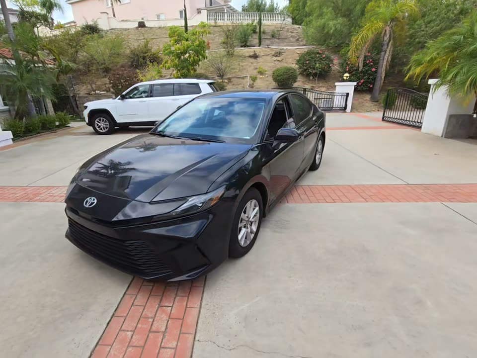 2025 Toyota Camry LE FWD