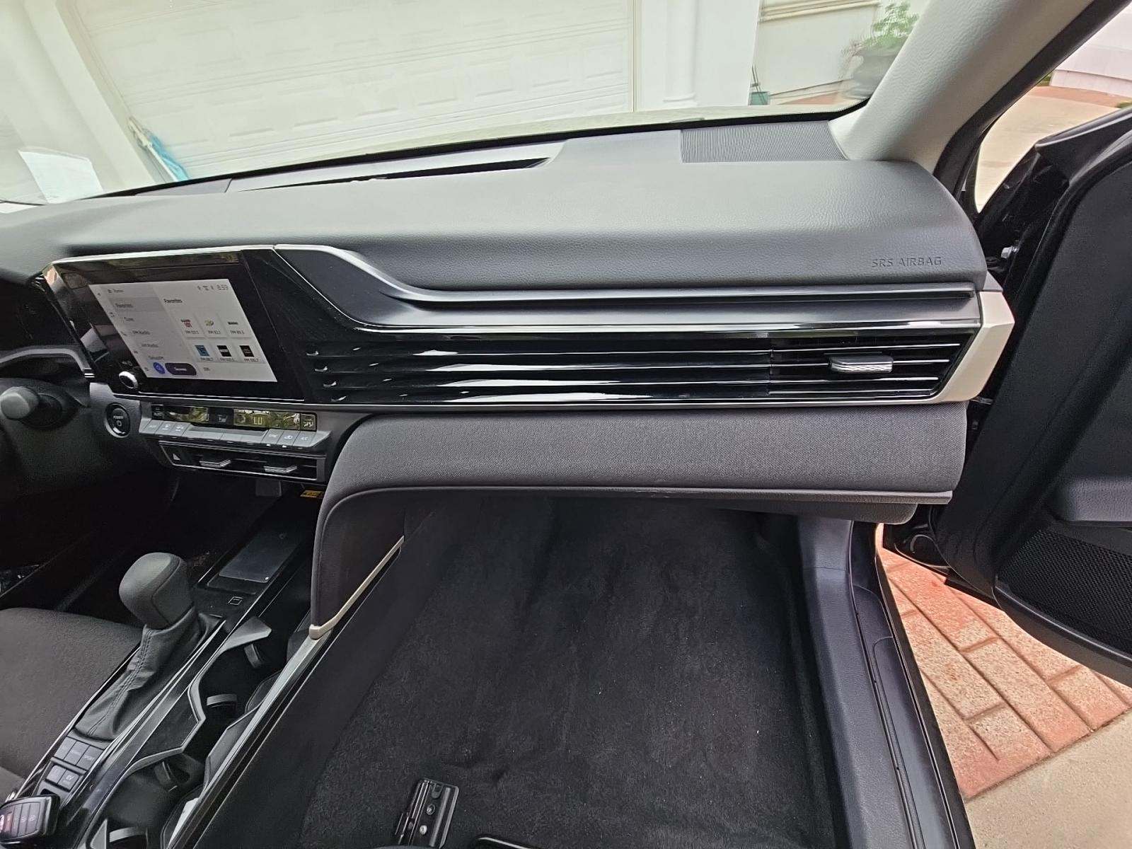 2025 Toyota Camry LE FWD