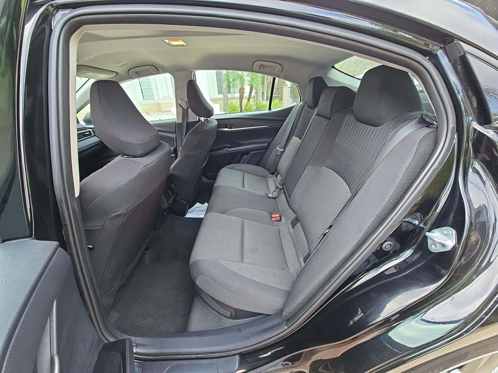 2025 Toyota Camry LE FWD