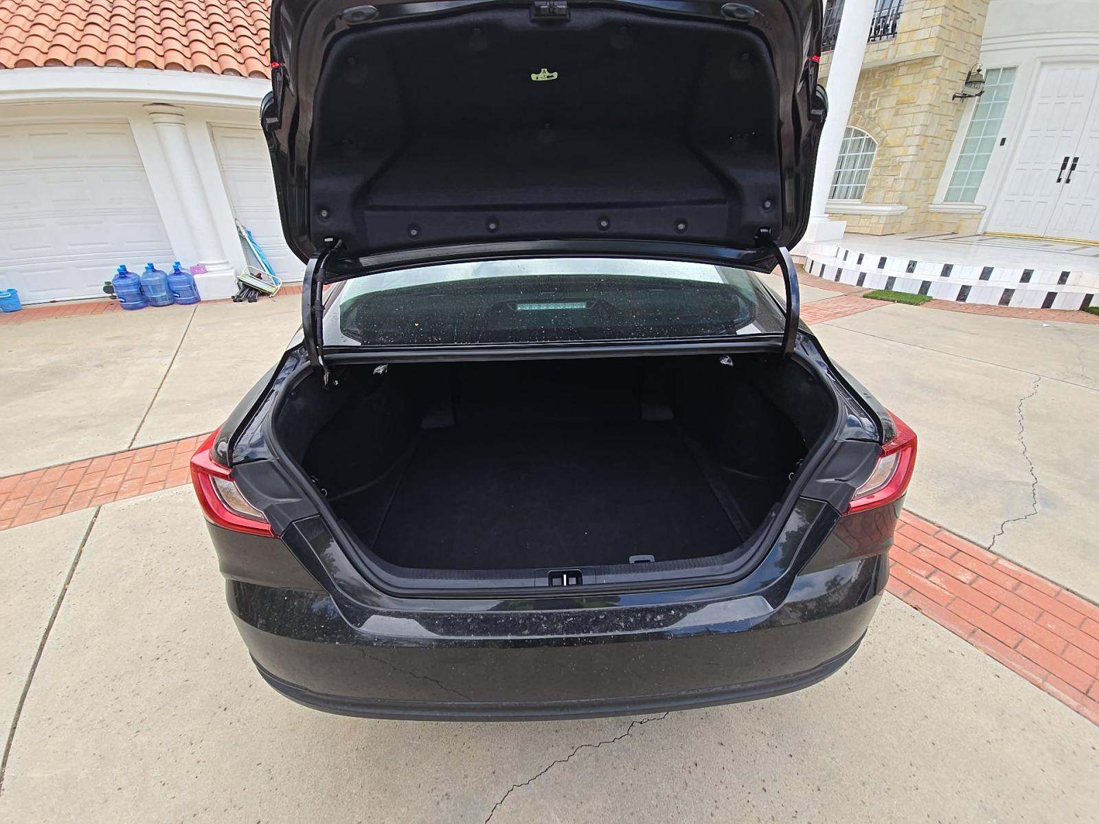 2025 Toyota Camry LE FWD