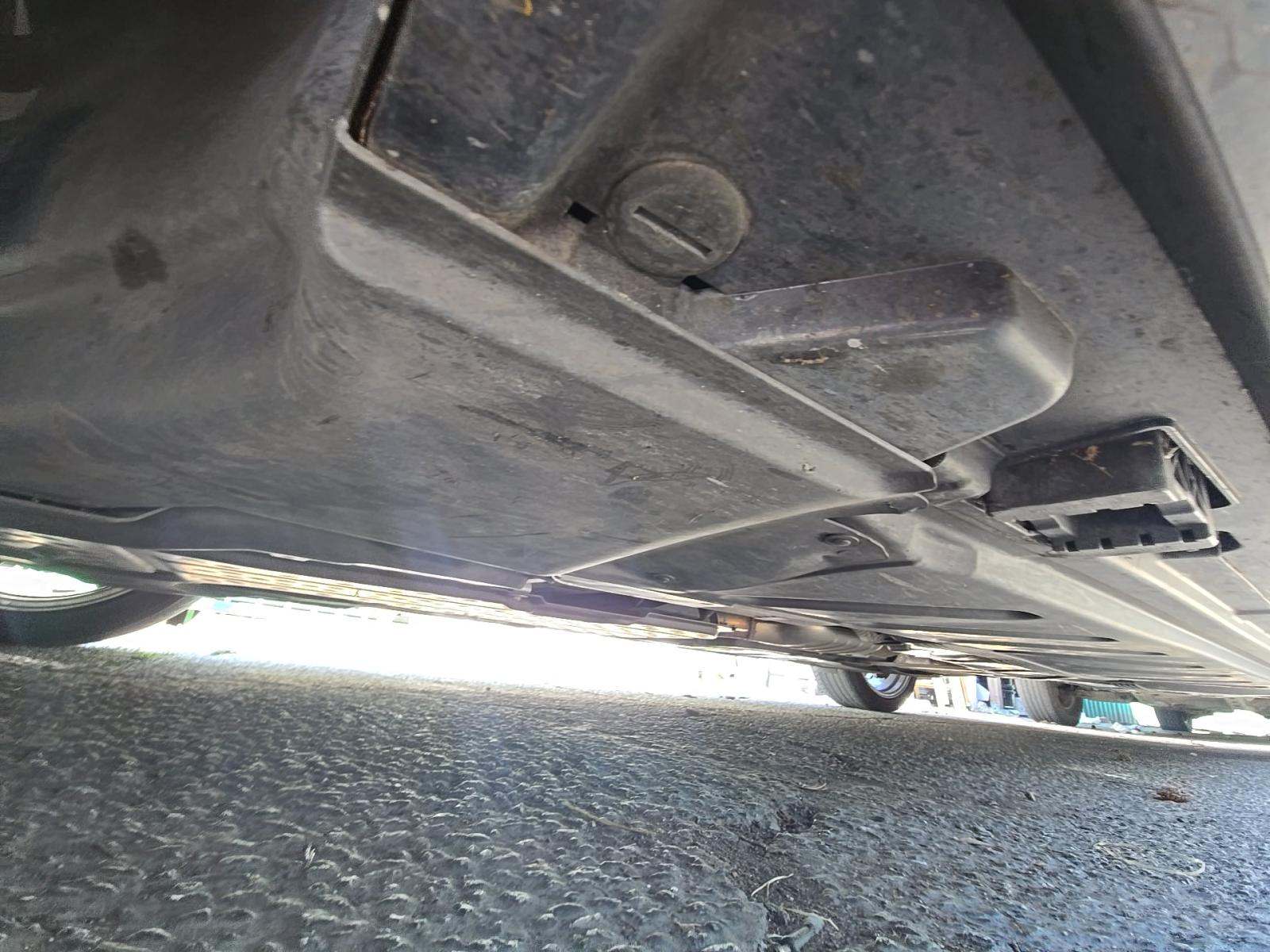 MERCEDES-BENZ E-CLASS - 7