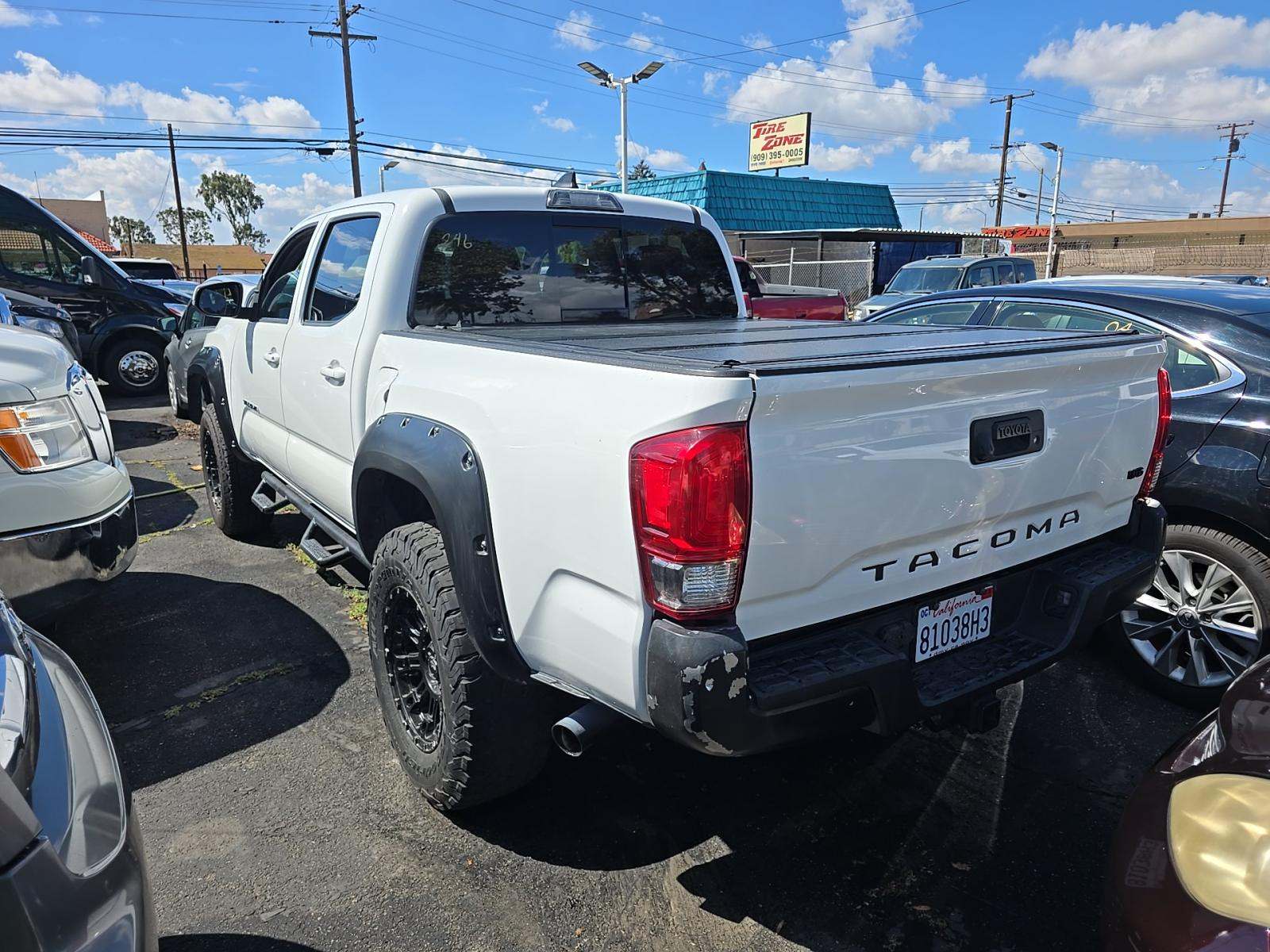 2017 Toyota Tacoma TRD Off-Road AWD