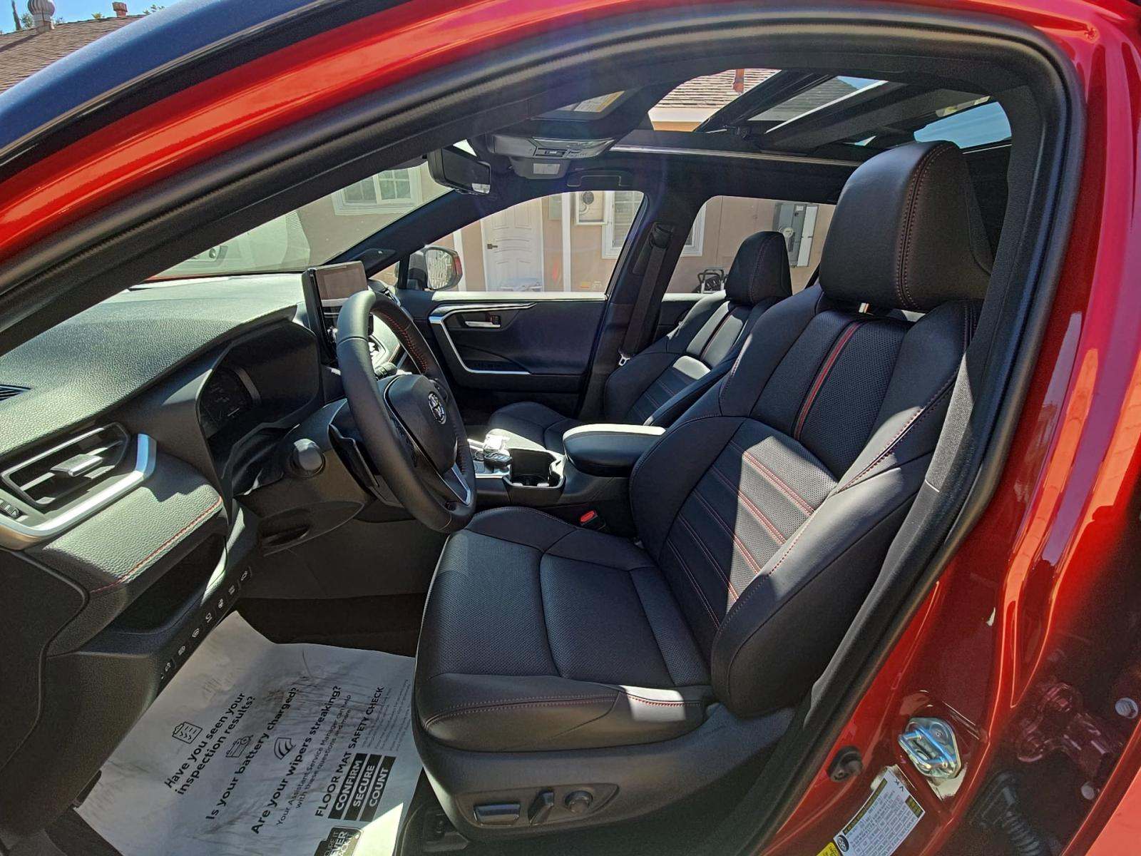 2025 Toyota RAV4 Plug-In Hybrid XSE AWD