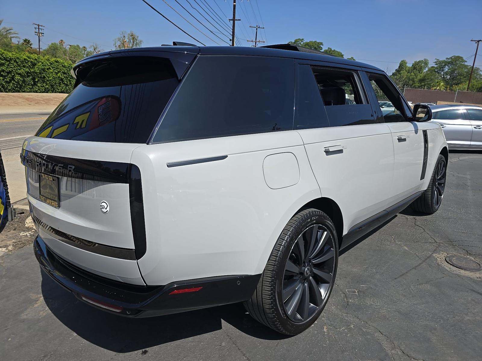 2023 Land Rover Range Rover SV LWB AWD
