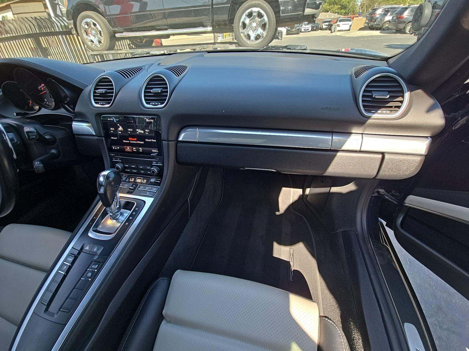 2018 Porsche 718 Cayman Base RWD