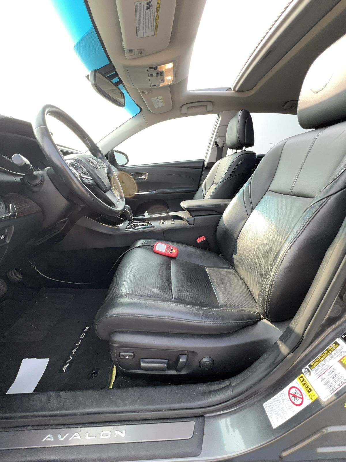 2013 Toyota Avalon Hybrid Limited FWD