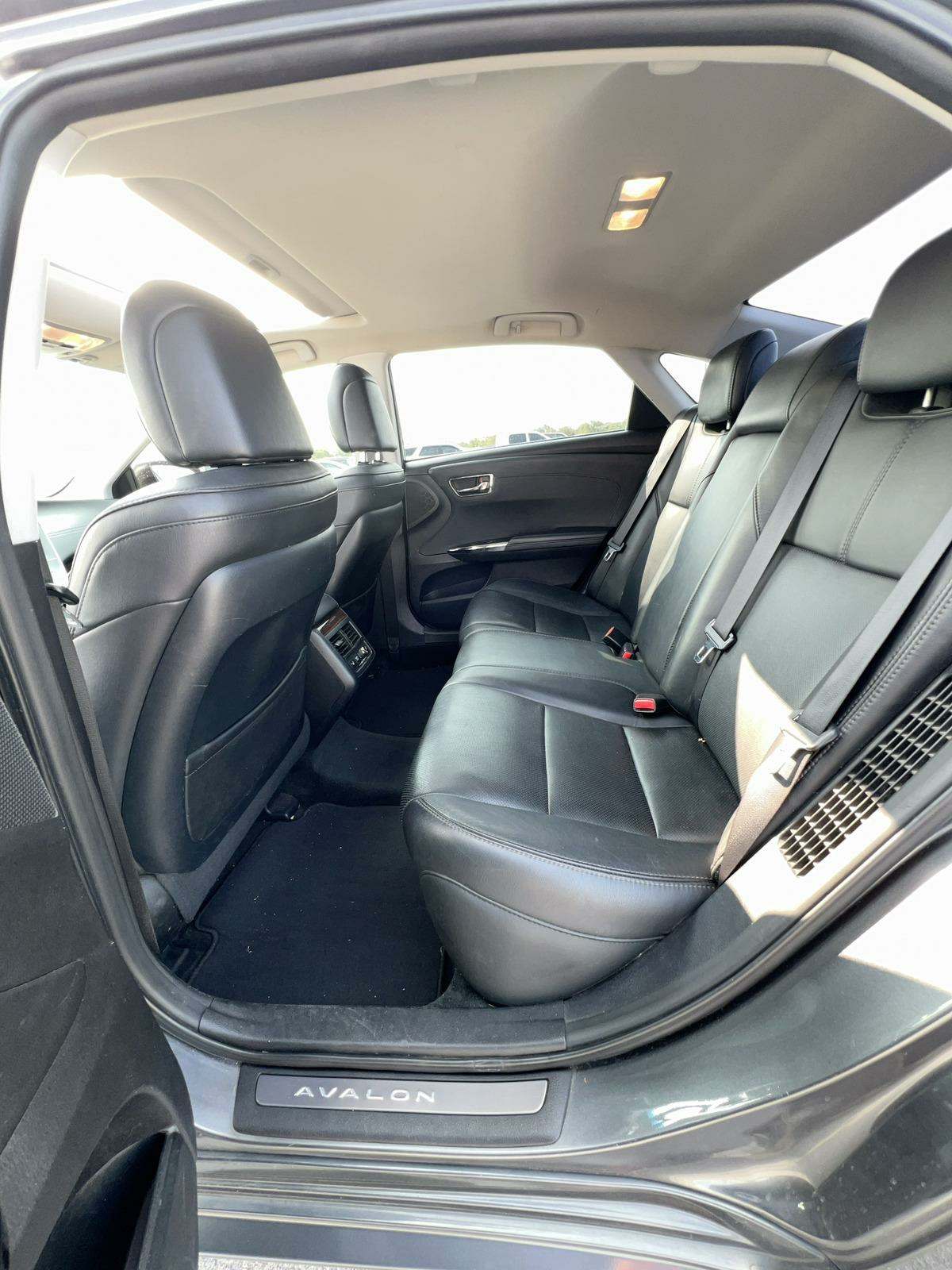 2013 Toyota Avalon Hybrid Limited FWD