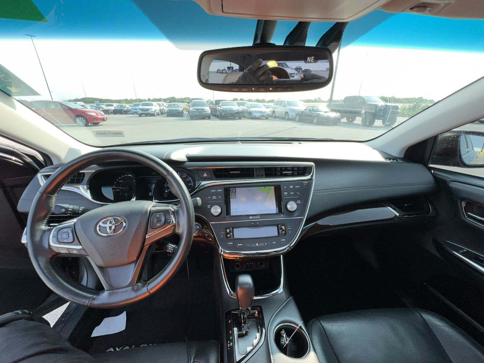 2013 Toyota Avalon Hybrid Limited FWD