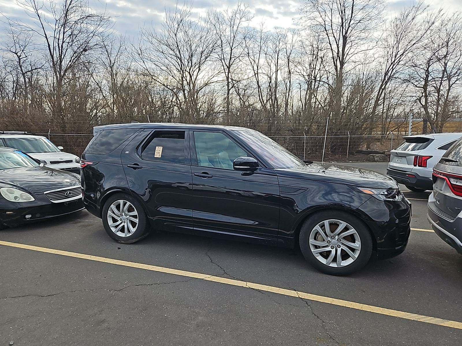 2020 Land Rover Discovery Landmark Edition AWD