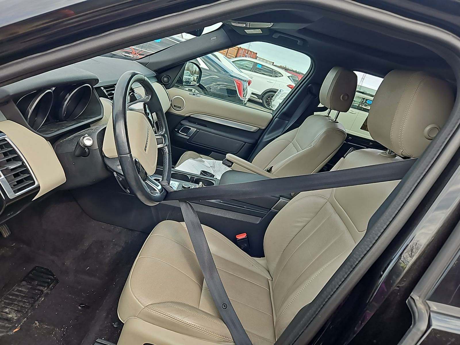 2020 Land Rover Discovery Landmark Edition AWD