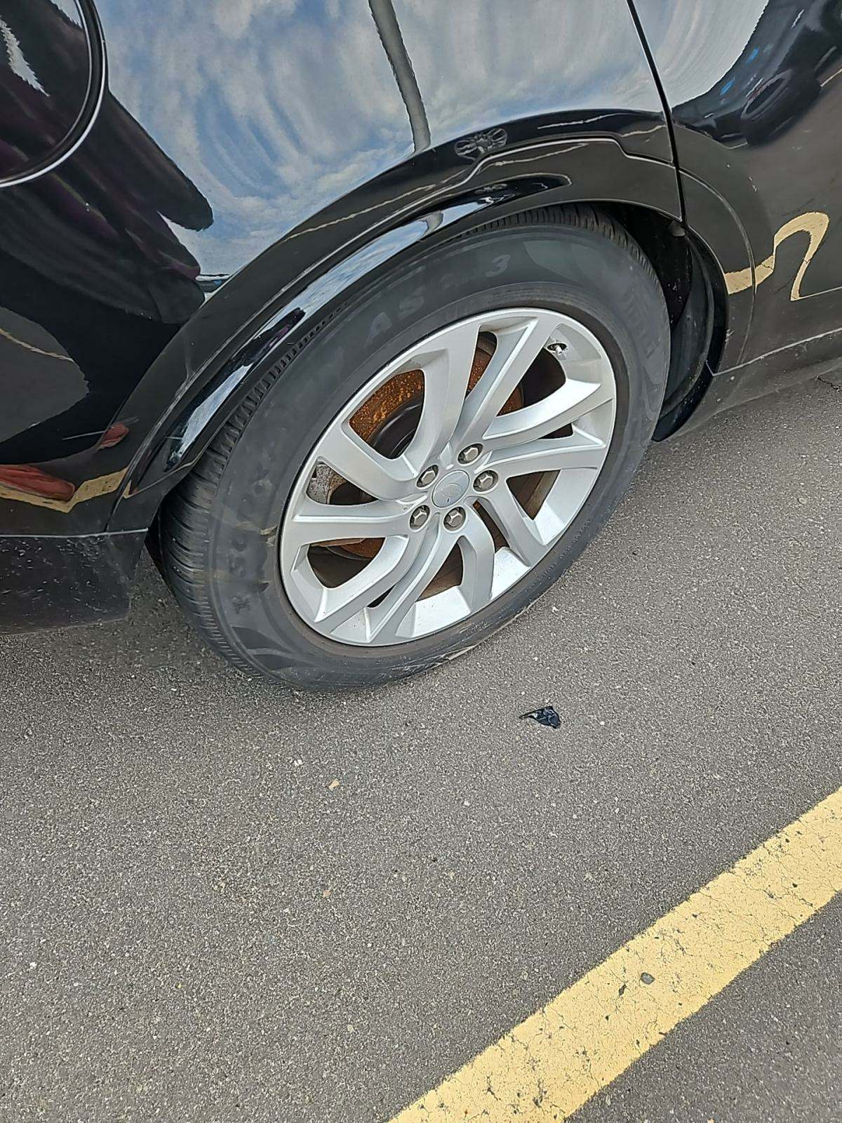 2020 Land Rover Discovery Landmark Edition AWD