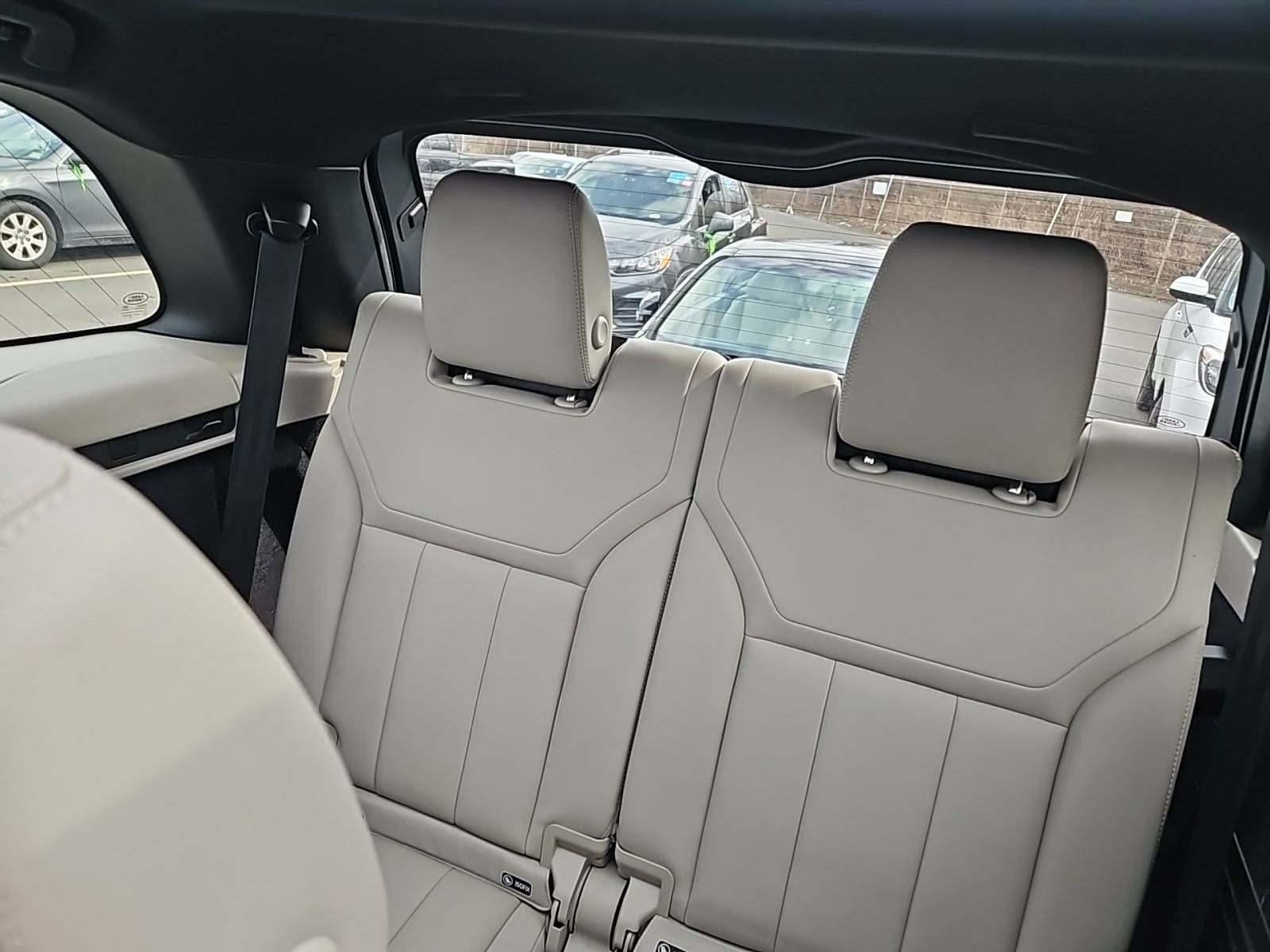 2020 Land Rover Discovery Landmark Edition AWD