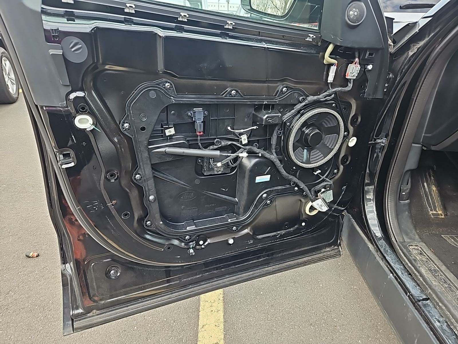 2020 Land Rover Discovery Landmark Edition AWD