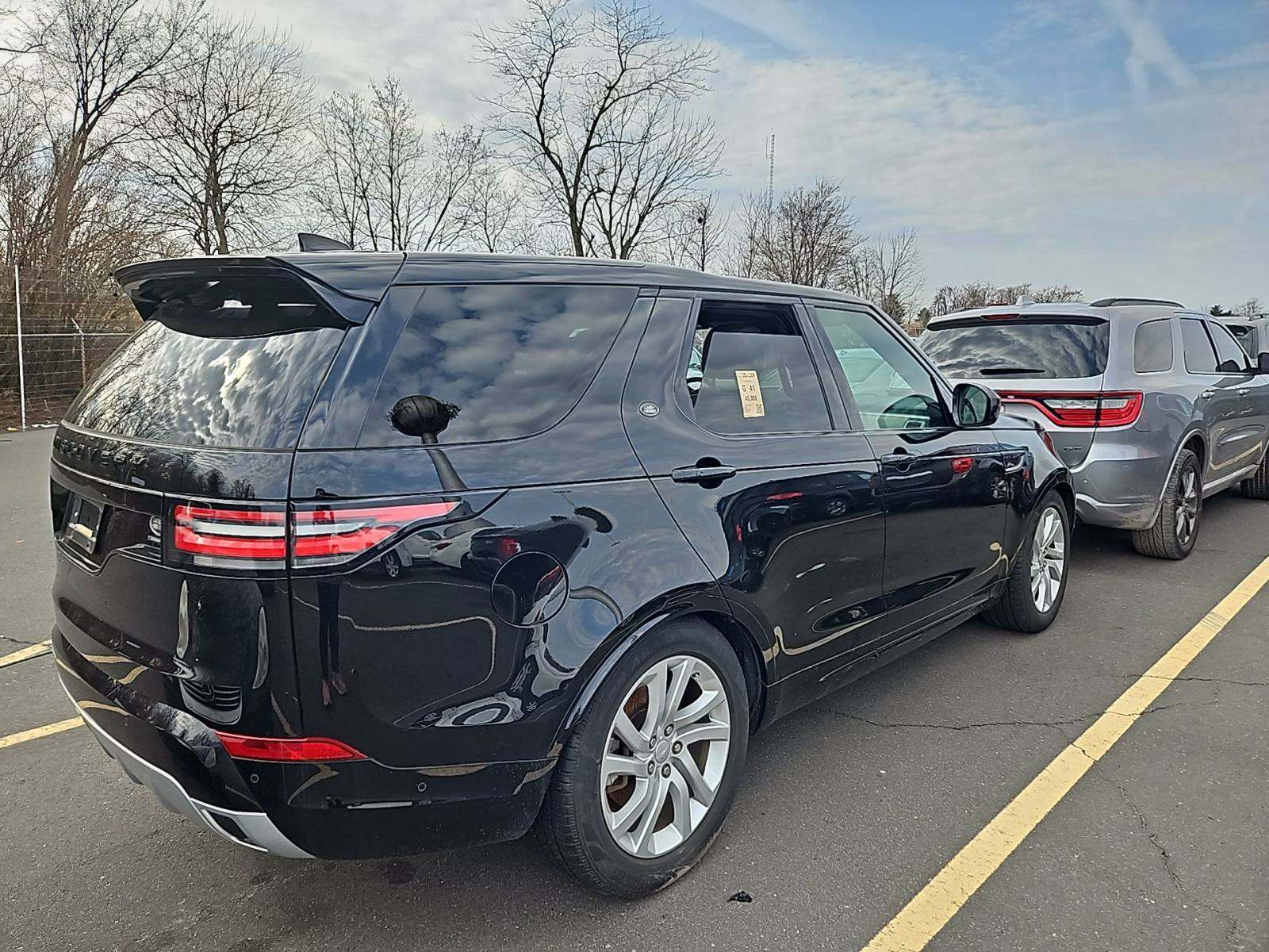 2020 Land Rover Discovery Landmark Edition AWD