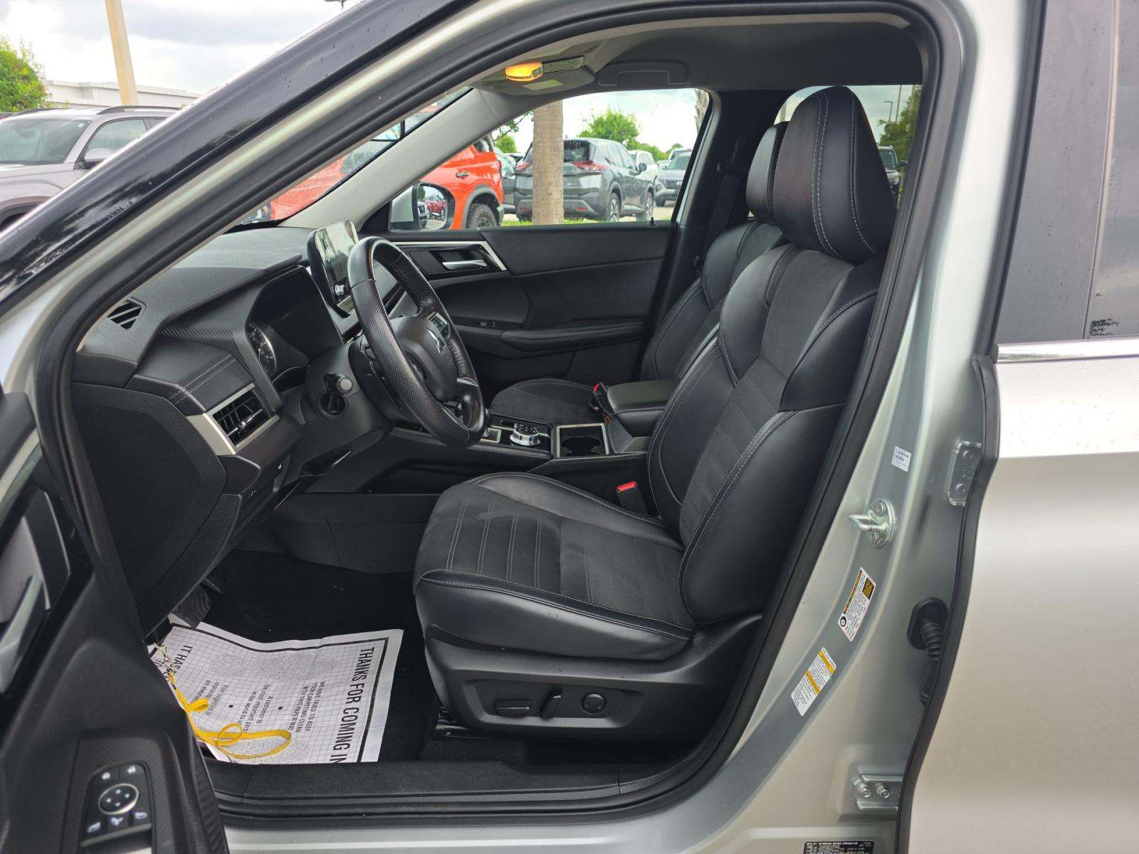 2024 Mitsubishi Outlander SE AWD