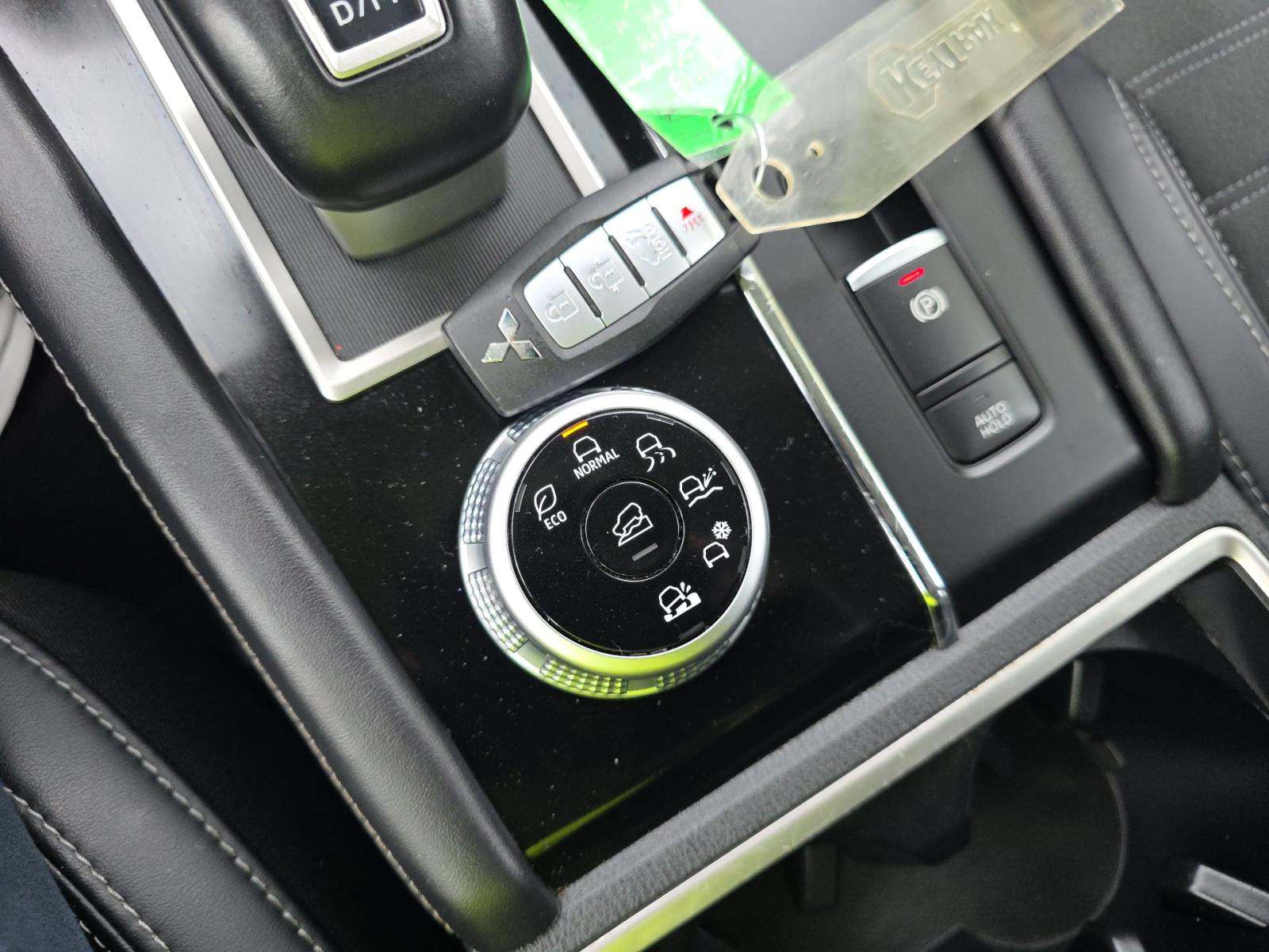 2024 Mitsubishi Outlander SE AWD