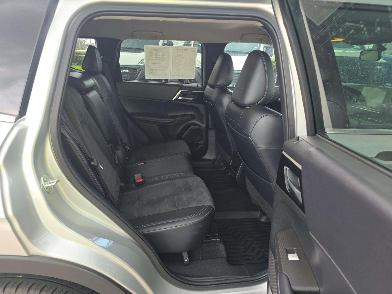 2024 Mitsubishi Outlander SE AWD