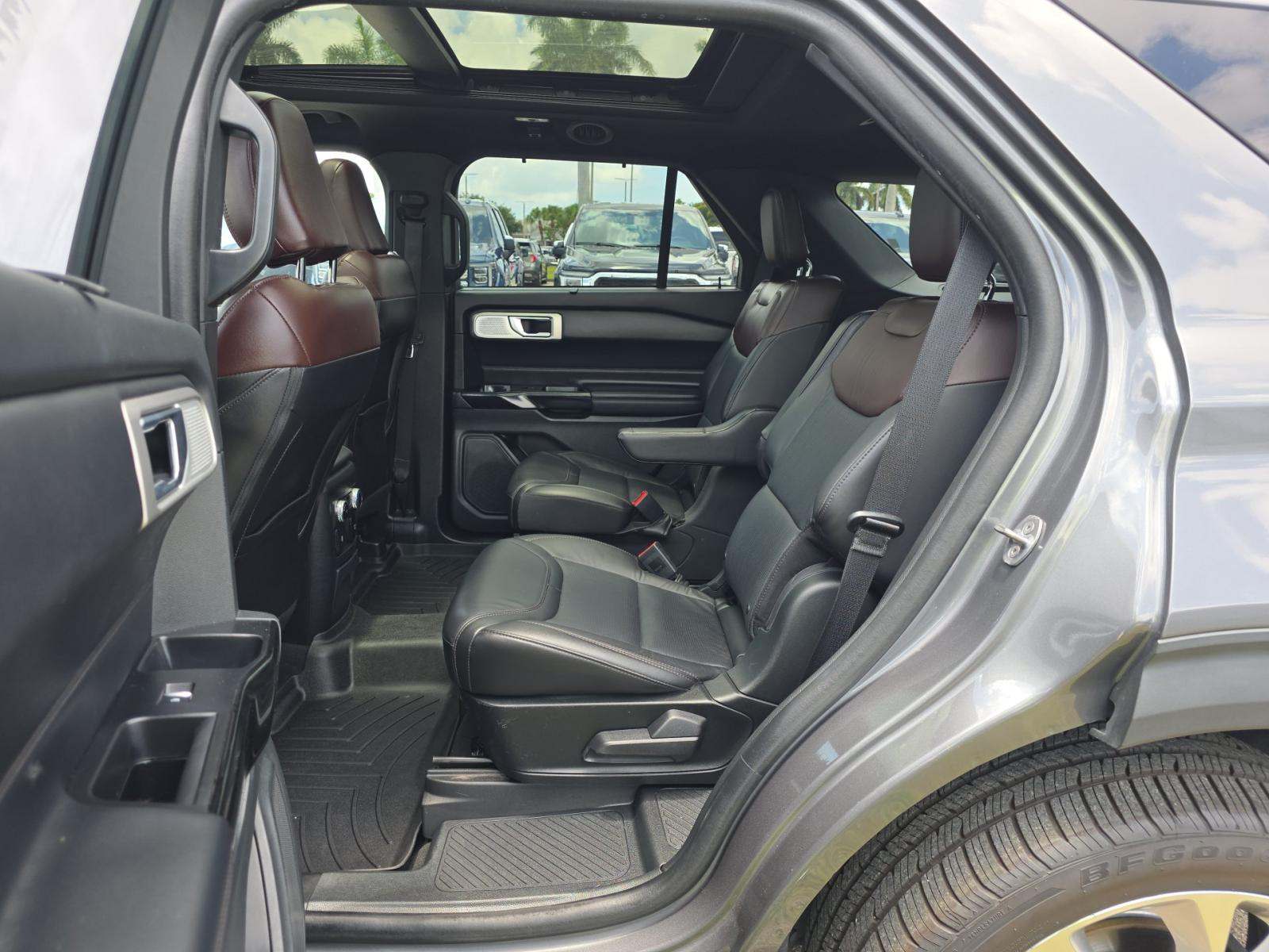 FORD EXPLORER - 9